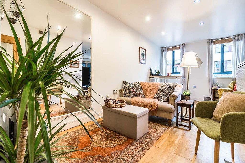 Property photo 2 of 8 Picture No. 09