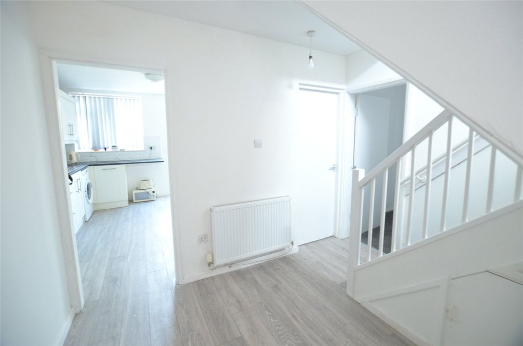 Property photo 3 of 18 Picture No. 24