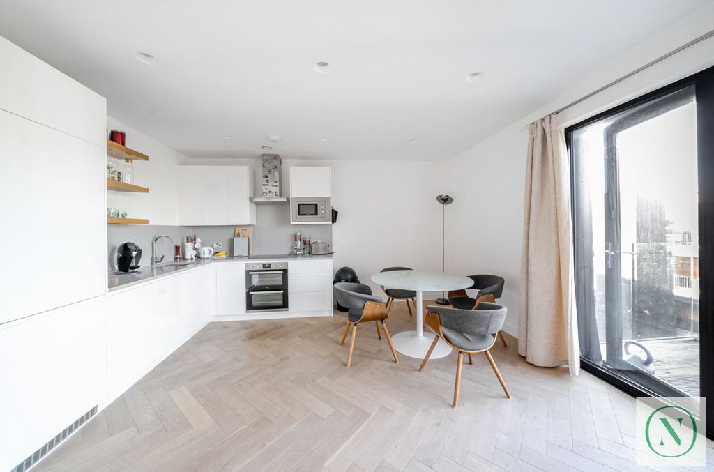 Additional image 6 of 3 bed flat for saleBell Foundry Close, Croydon CR0