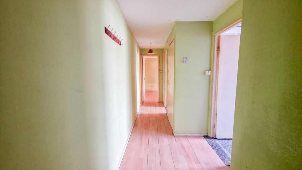 Property photo 2 of 12 20260320_130725