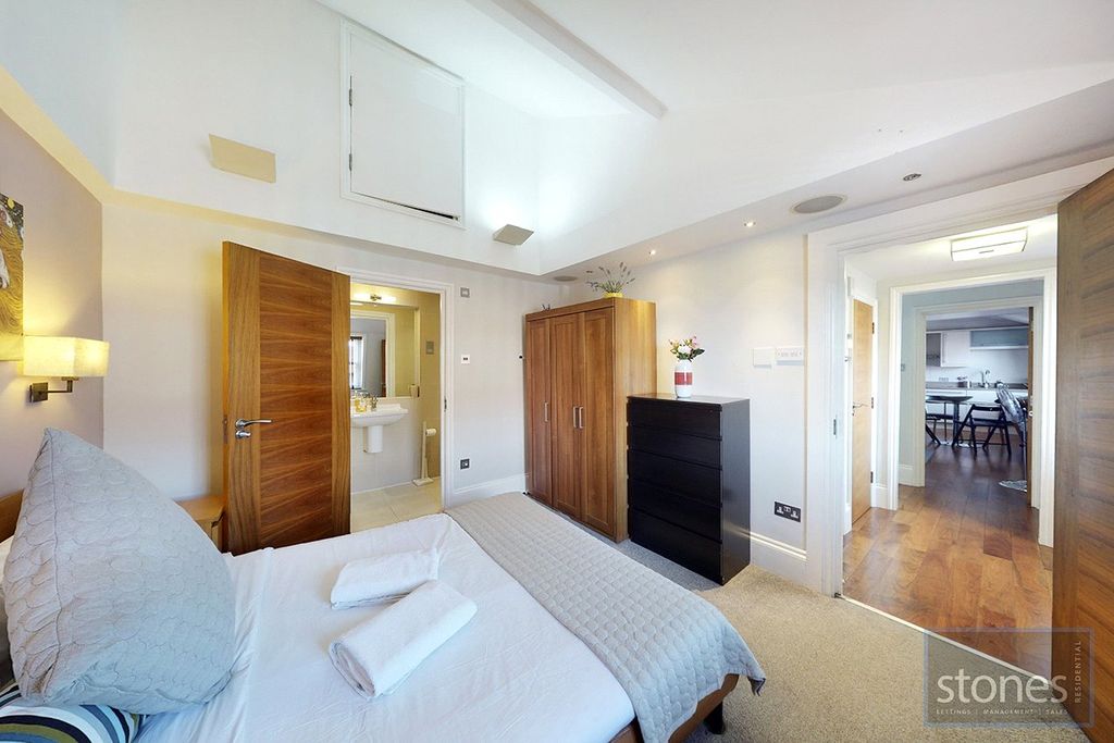 Property photo 3 of 13 Picture No. 12