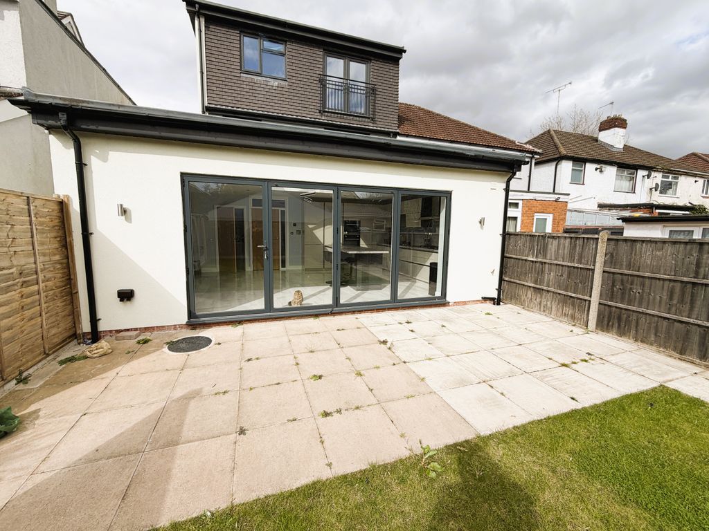 Property photo 3 of 31