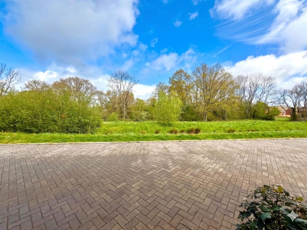 Property photo 2 of 14 Front View.Jpg