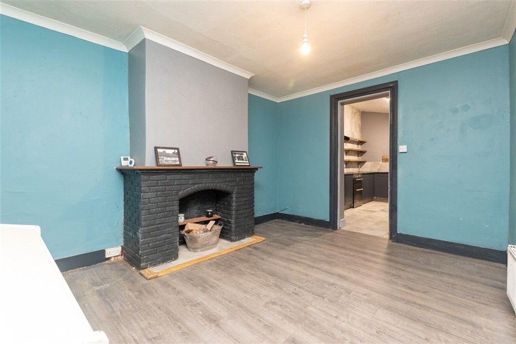 Property photo 1 of 8 Dining Room