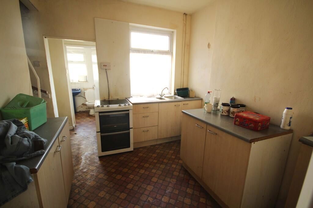 Property photo 3 of 7