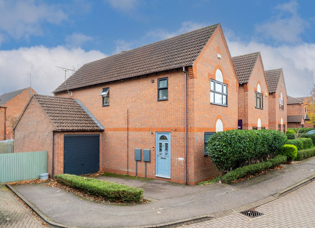 Property photo 1 of 15