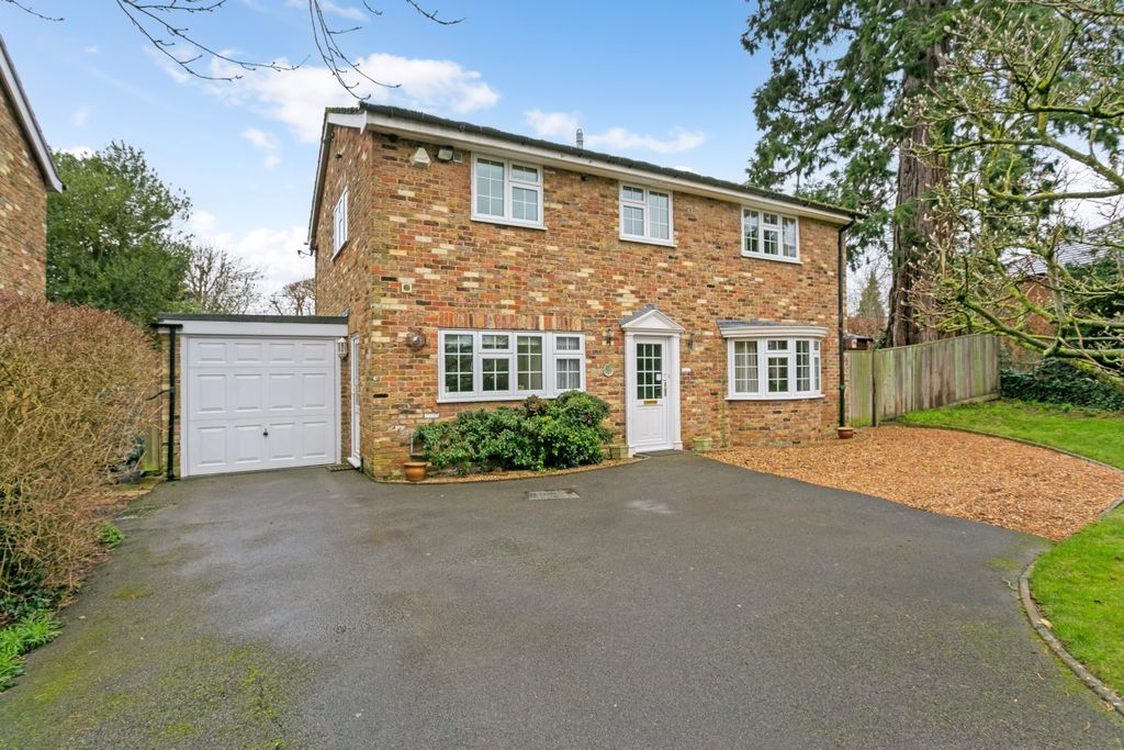 Property photo 1 of 8