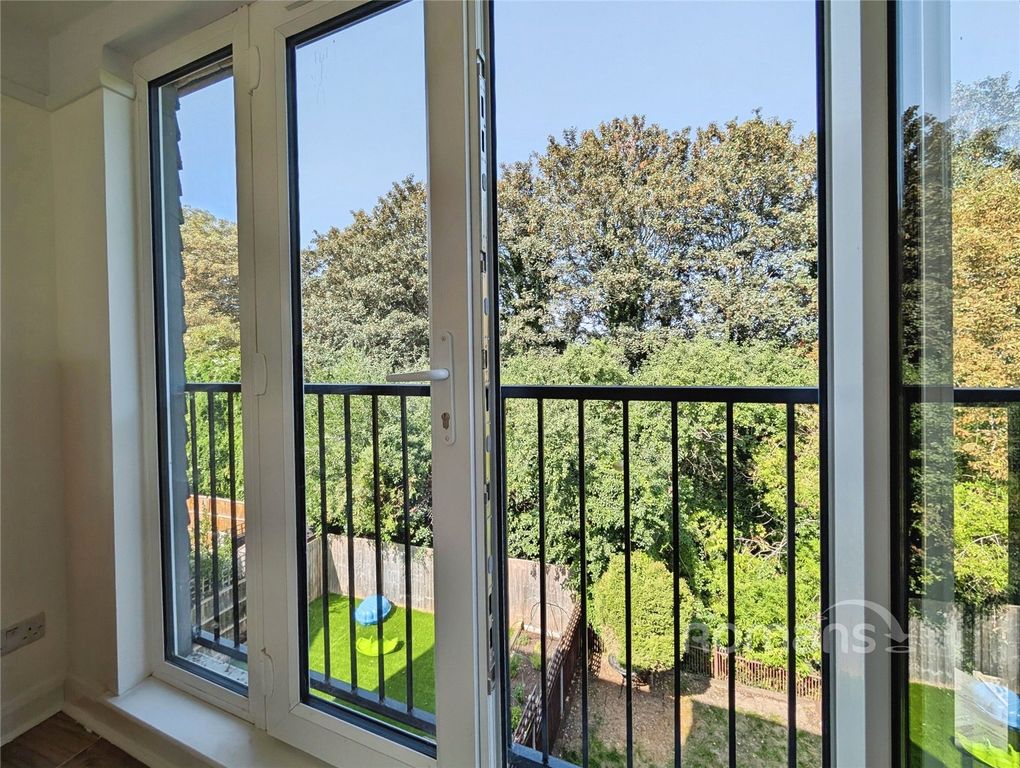 Property photo 2 of 5 Picture No. 02