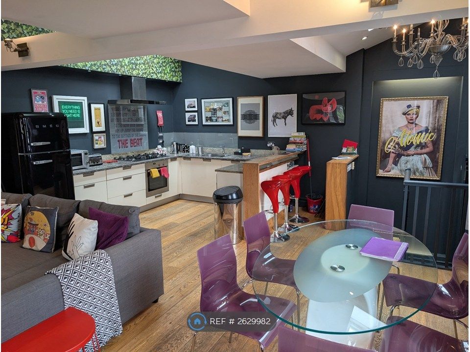 Property photo 2 of 13 Open Plan Lounge And Kitchen *