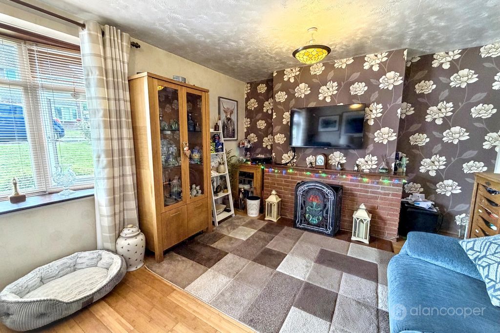 Property photo 2 of 13 4721534