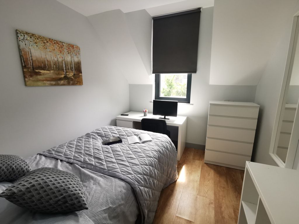 Property photo 2 of 7 Property Photo