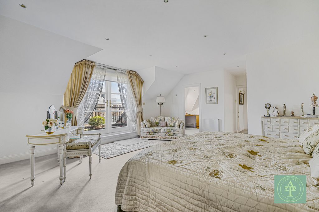 Additional image 24 of 3 bed flat for saleClaremont Heights, Enfield EN2