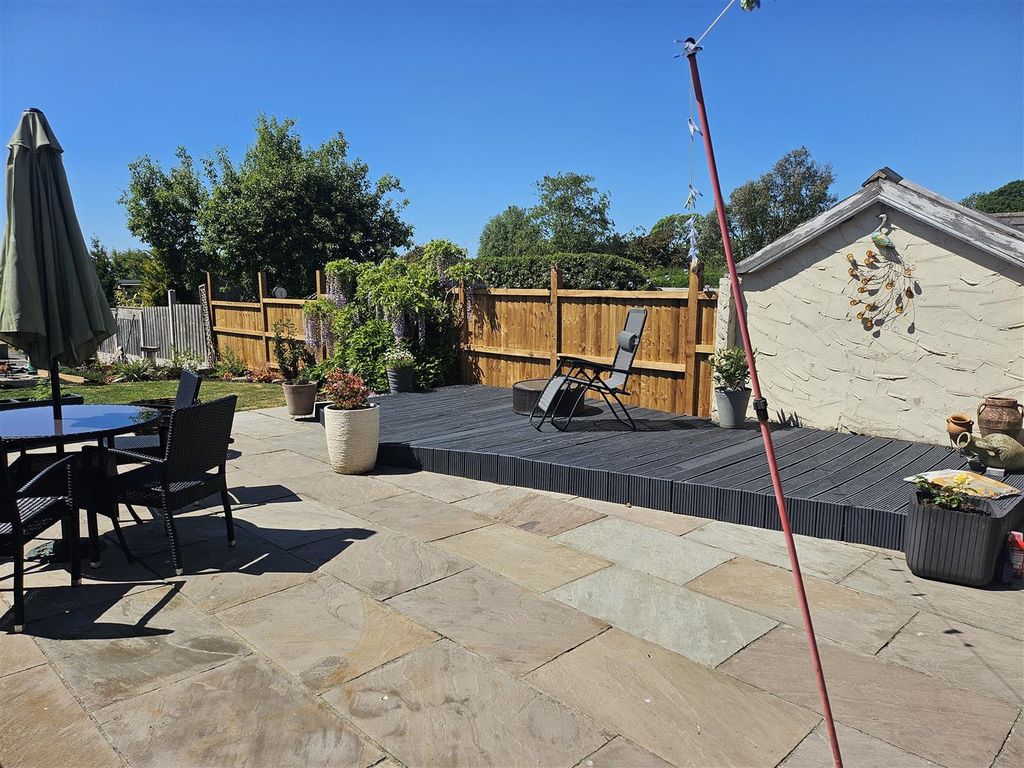 Property photo 3 of 19