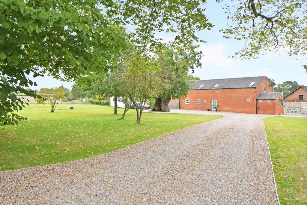 Property photo 1 of 36