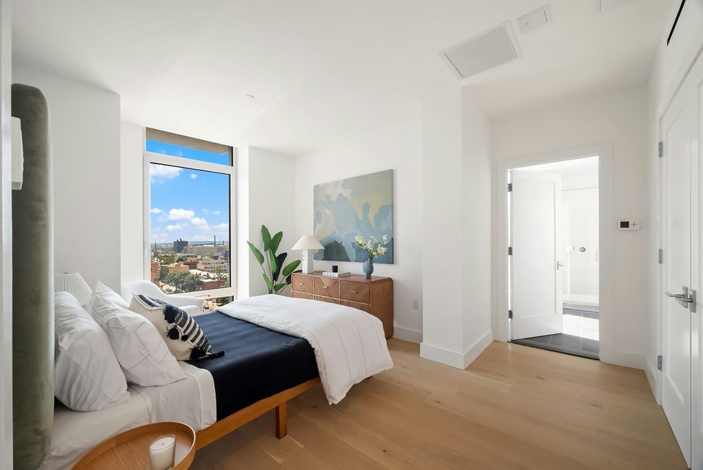 Property photo 3 of 13 <Alttext/>