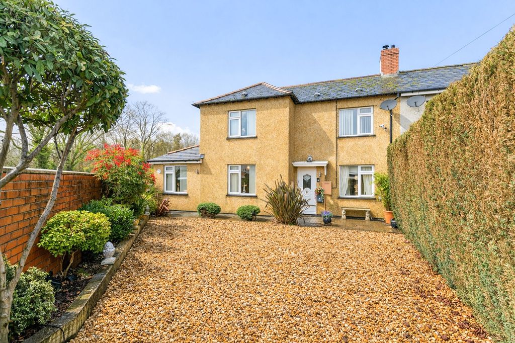 Property photo 2 of 26