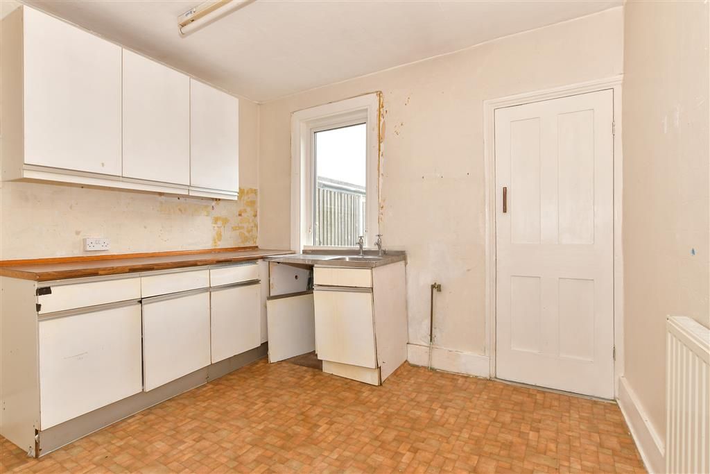 Property photo 3 of 11 Kitchen/Diner