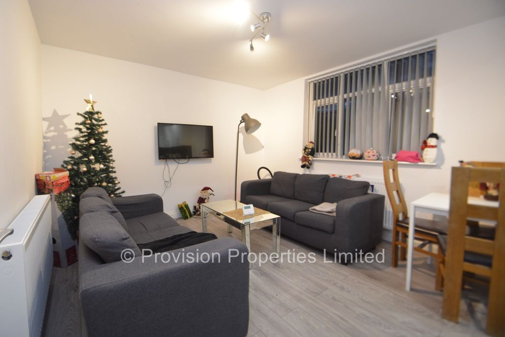 Property photo 1 of 13 Photo