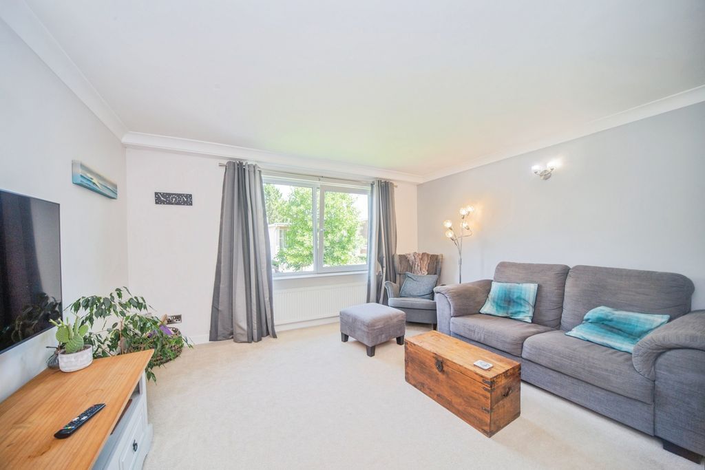 Property photo 3 of 13 Pbox-Img.Jpg