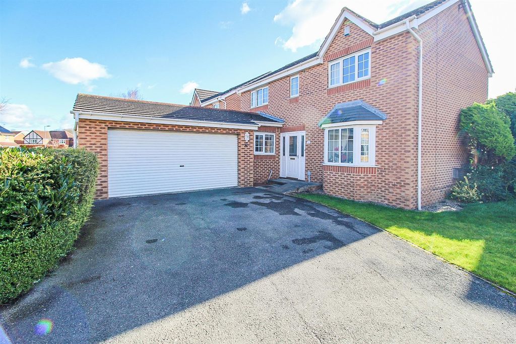Property photo 1 of 14