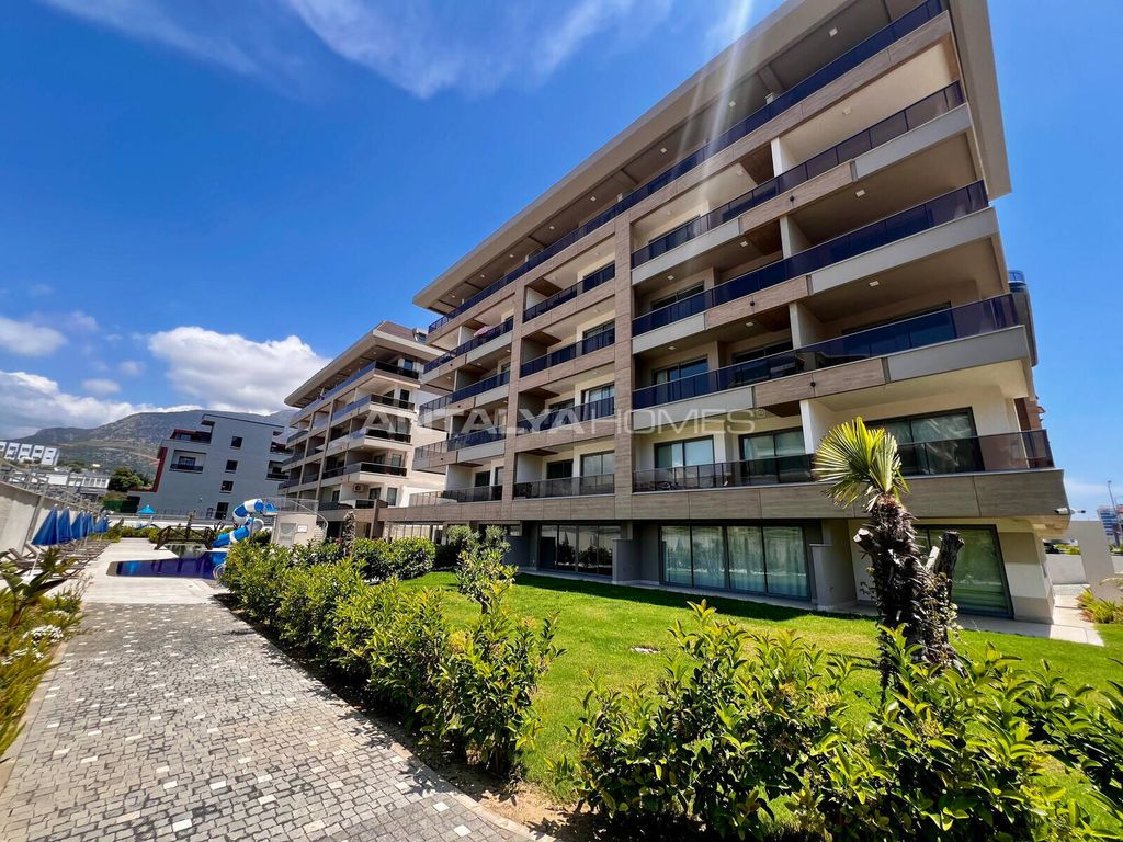 Property photo 3 of 27