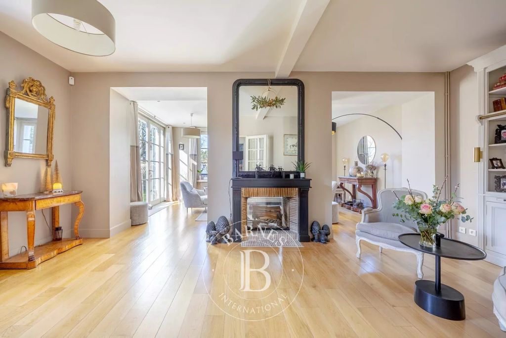 Property photo 3 of 27