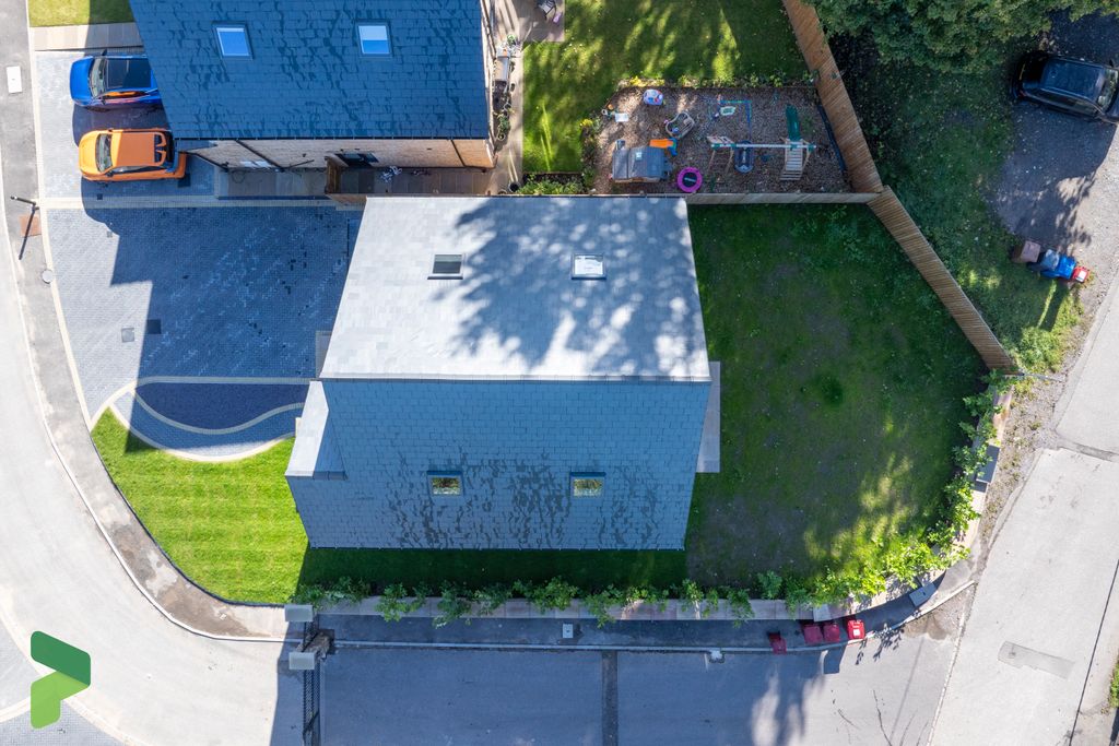 Property photo 2 of 45