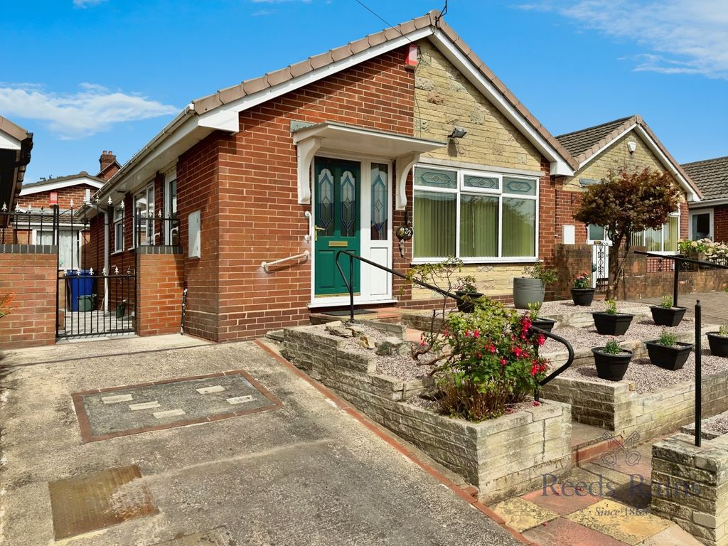 Property photo 1 of 9 Front