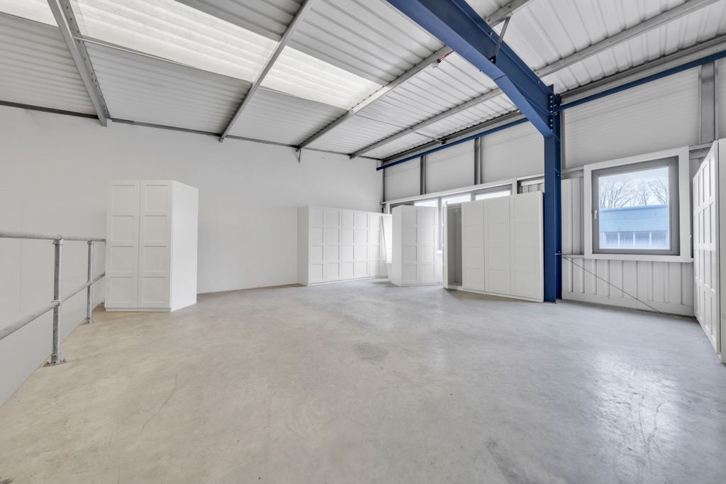 Property photo 3 of 13 Gallery