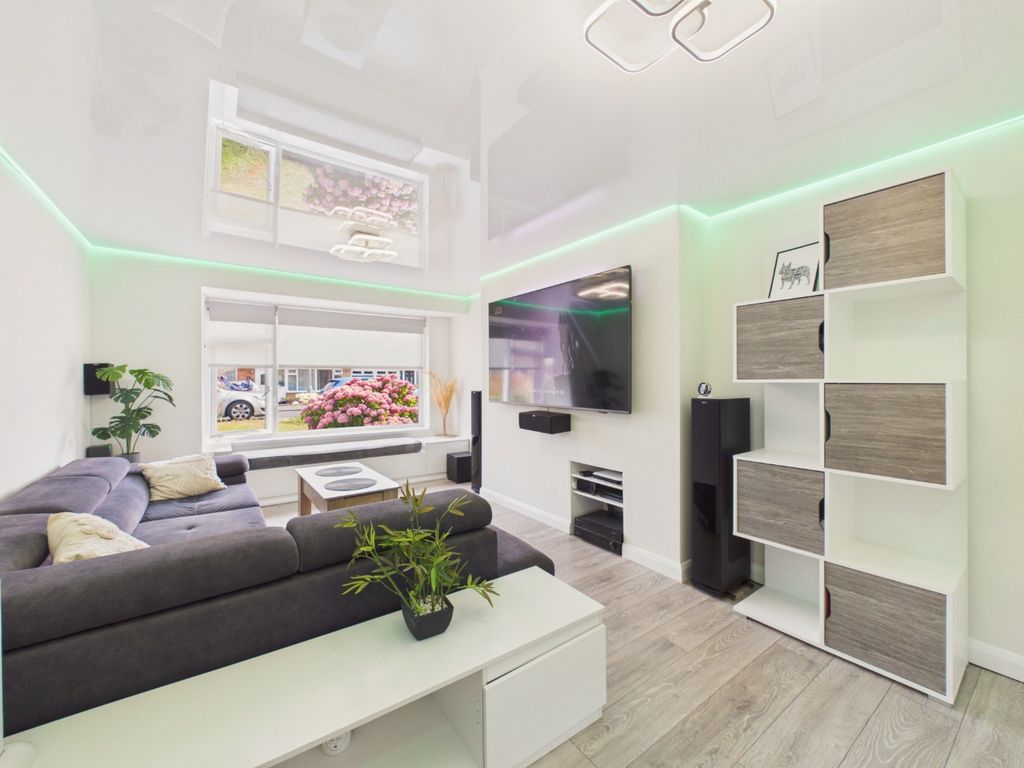 Property photo 2 of 21 5299604