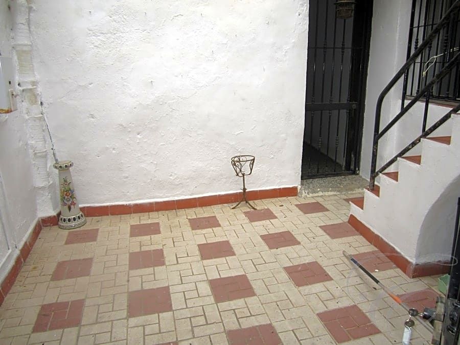 Property photo 3 of 10