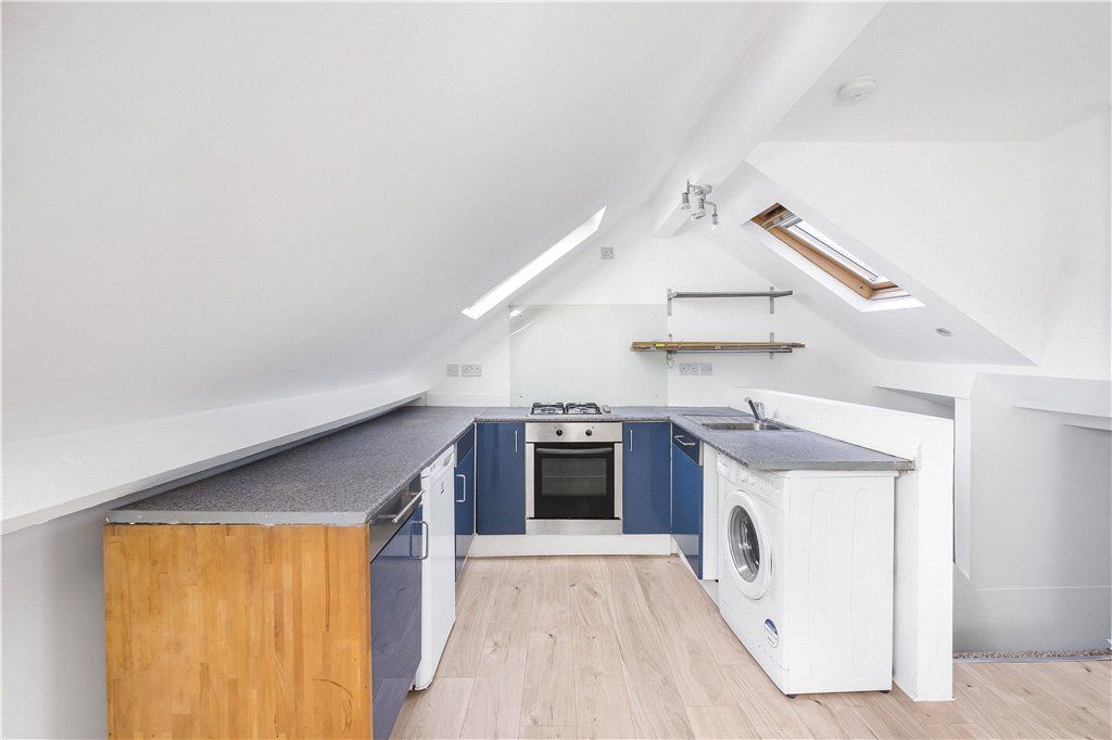 Property photo 3 of 8 Reception/Kitchen