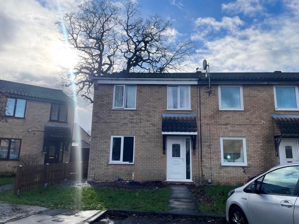 Property photo 1 of 2 Front