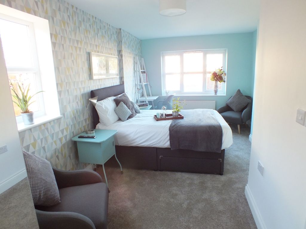 Property photo 2 of 13