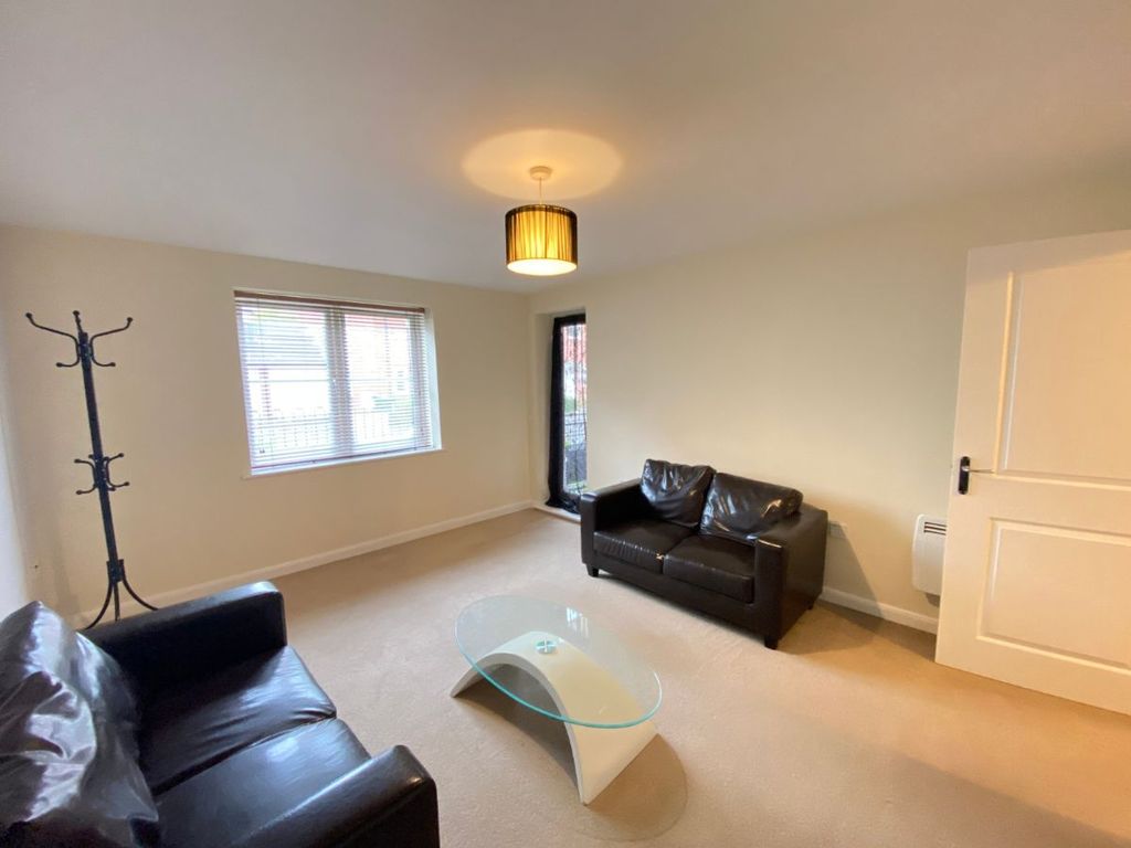 Property photo 2 of 35