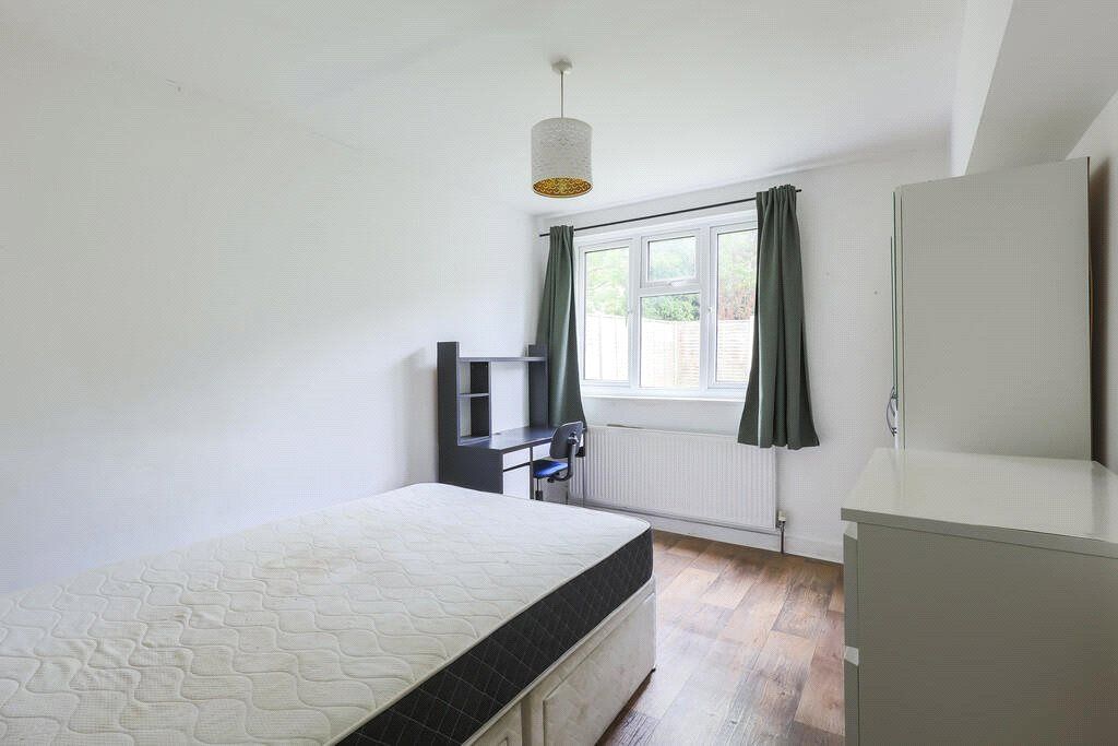 Property photo 1 of 8 Picture No. 06
