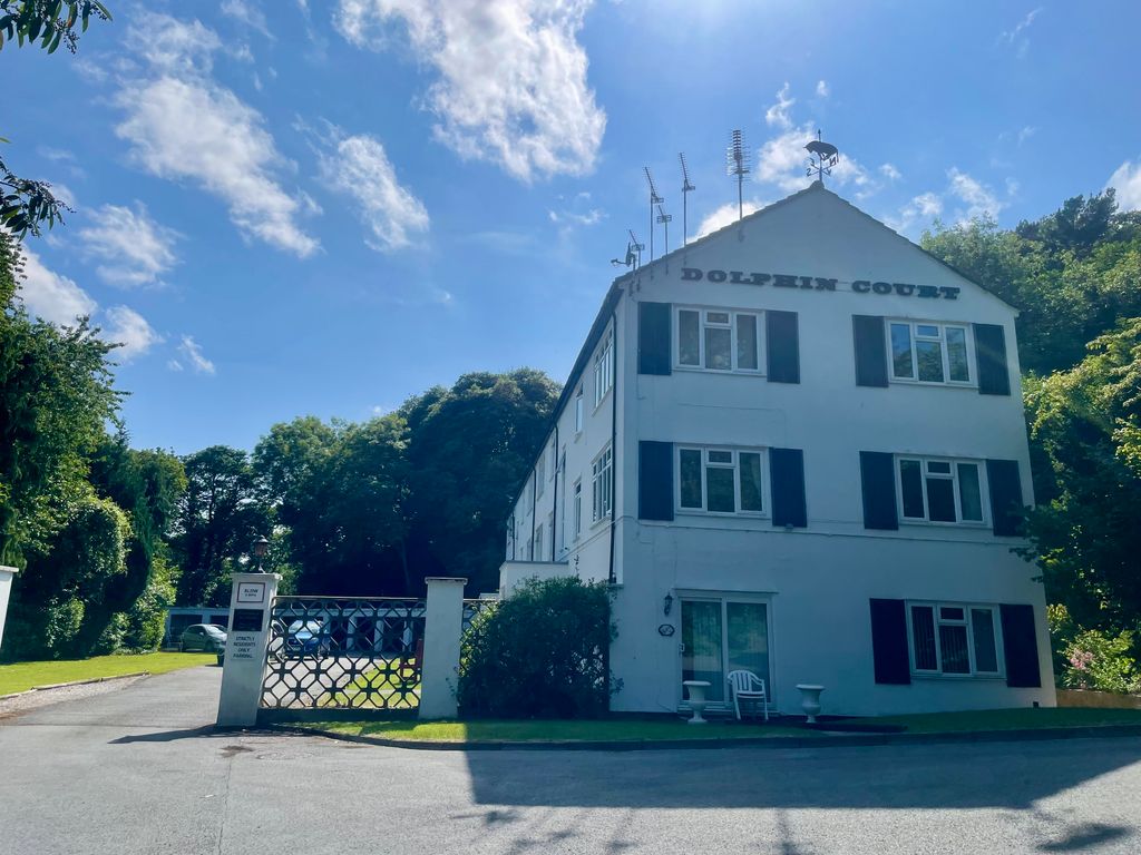 Property photo 1 of 6