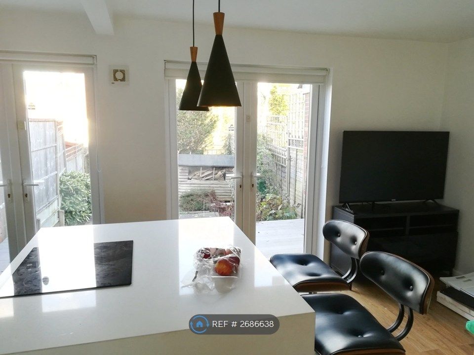 Property photo 3 of 17 Open Plan Kitchen