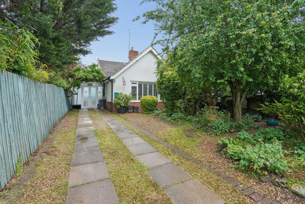 Property photo 2 of 19