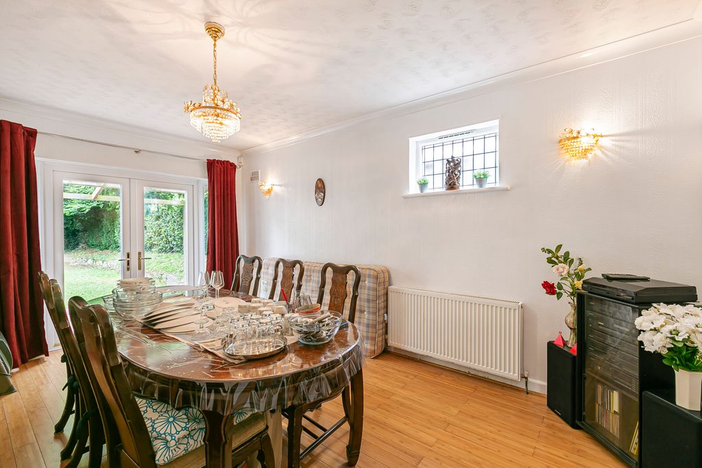 Property photo 3 of 19 4_58611