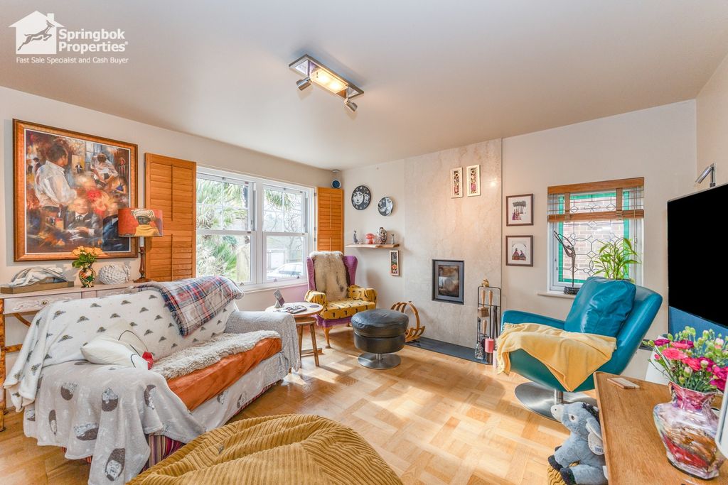 Property photo 2 of 19 Image 1