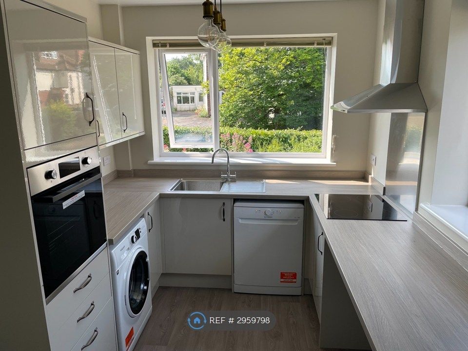 Property photo 2 of 12 Recent Kitchen
