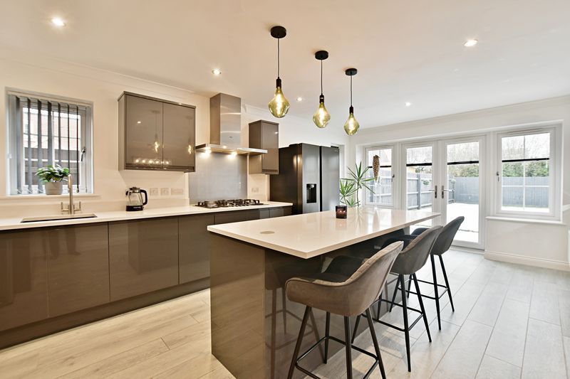 Property photo 2 of 36 Photo 25