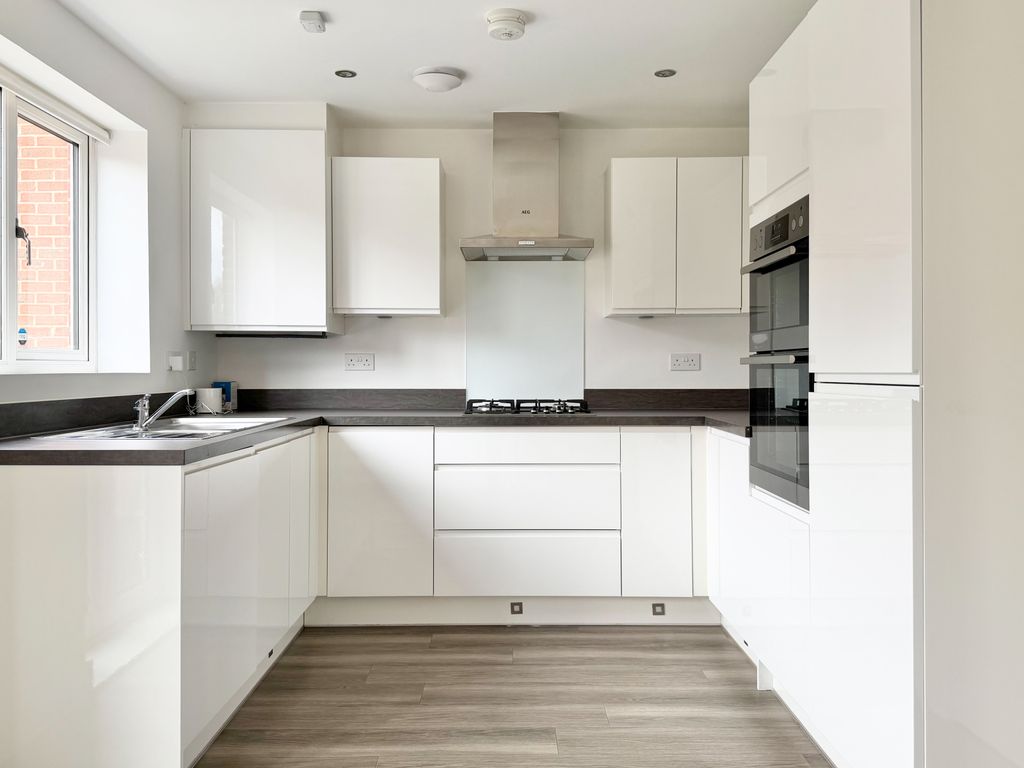 Property photo 3 of 20 Akeman Residential
