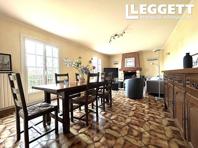 Property photo 2 of 10