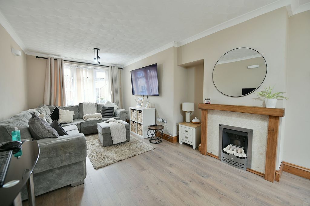 Property photo 3 of 29