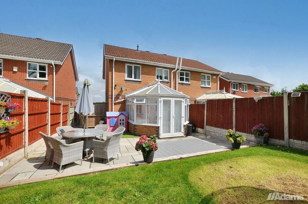 Property photo 2 of 21