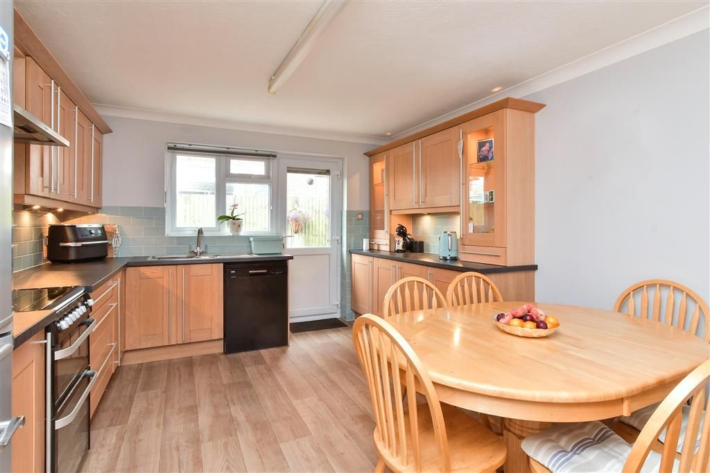 Property photo 3 of 13 Kitchen
