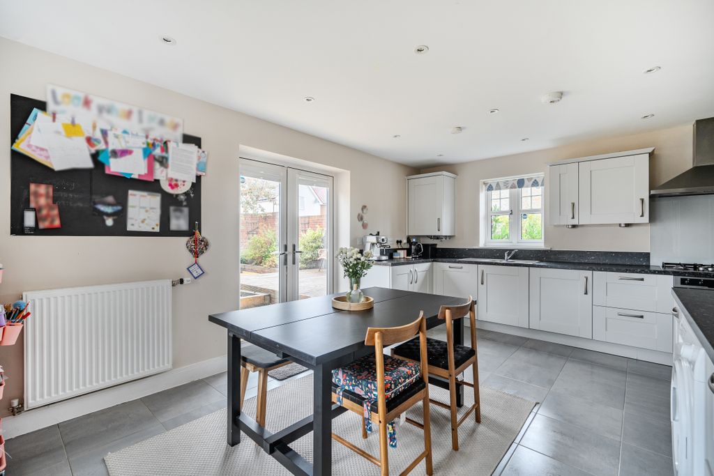 Property photo 3 of 21 151516515