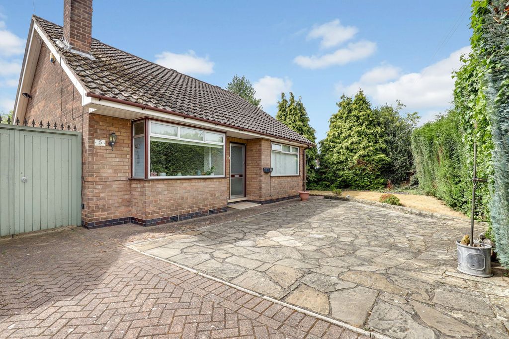 Property photo 1 of 24